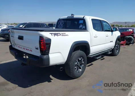 2020 Toyota Tacoma Trd Off-Road z USA, uszkodzony, nr VIN 3TMAZ5CN0LM138007